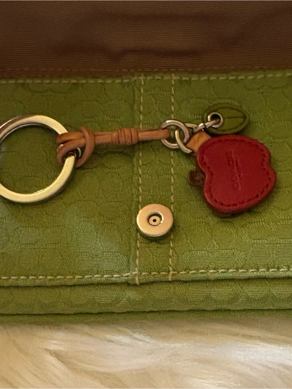 VINTAGE COACH Y2K GREEN SIGNATURE C SOHO JACQUARD AND LEATHER WRISTLET & KEYFOB - Picture 5 of 14